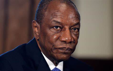 Coup d’État en Guinée: la prévisible chute du président Alpha Condé